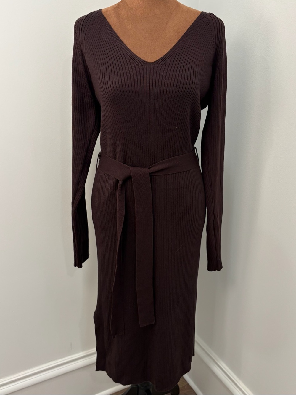 Vera Moda Barbara Rib Knit V-Neck Belted Dress - Chocolate Plum